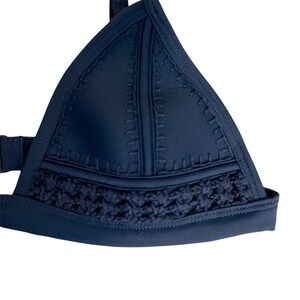 Triangl swimsuit top size small